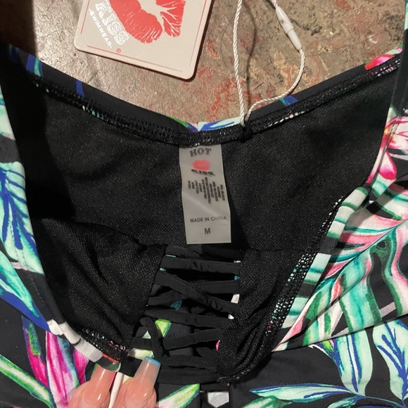 NWT Hot Kiss bikini set- Medium - Picture 3 of 4